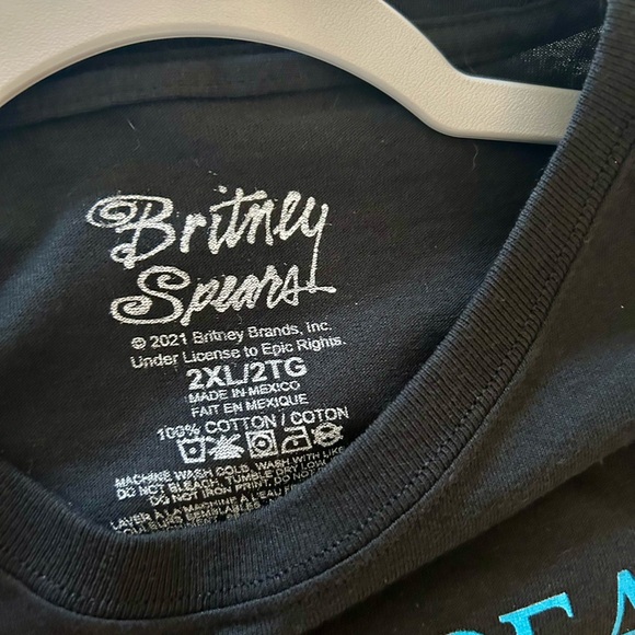 Black Britney Spears Graphic Long-sleeve T-Shirt - Picture 3 of 4